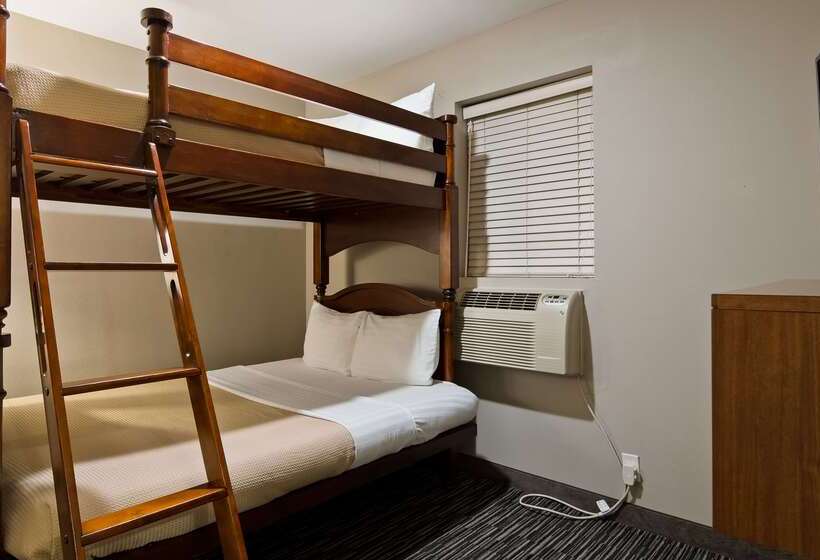 هتل Best Western Route 66 Rail Haven