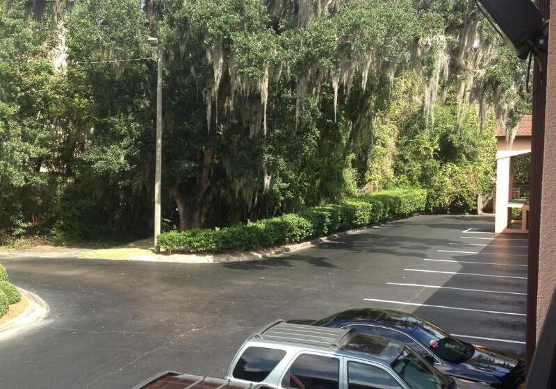 酒店 Best Western Tallahasseedowntown Inn And Suites