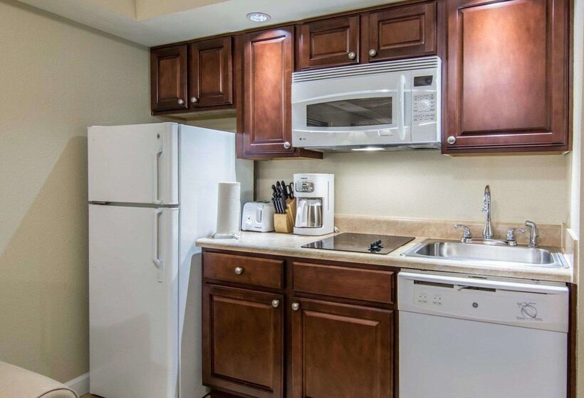 هتل Bluegreen Vacations Patrick Henry Sqr, Ascend Resort Collection