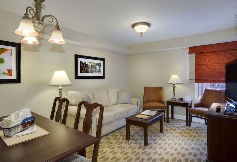 هتل Bluegreen Vacations Patrick Henry Sqr, Ascend Resort Collection