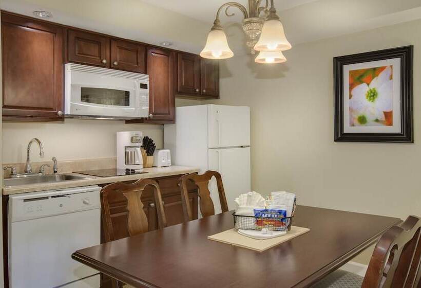 هتل Bluegreen Vacations Patrick Henry Sqr, Ascend Resort Collection