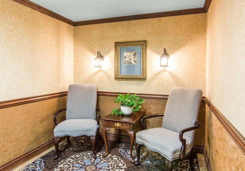 هتل Bluegreen Vacations Patrick Henry Sqr, Ascend Resort Collection