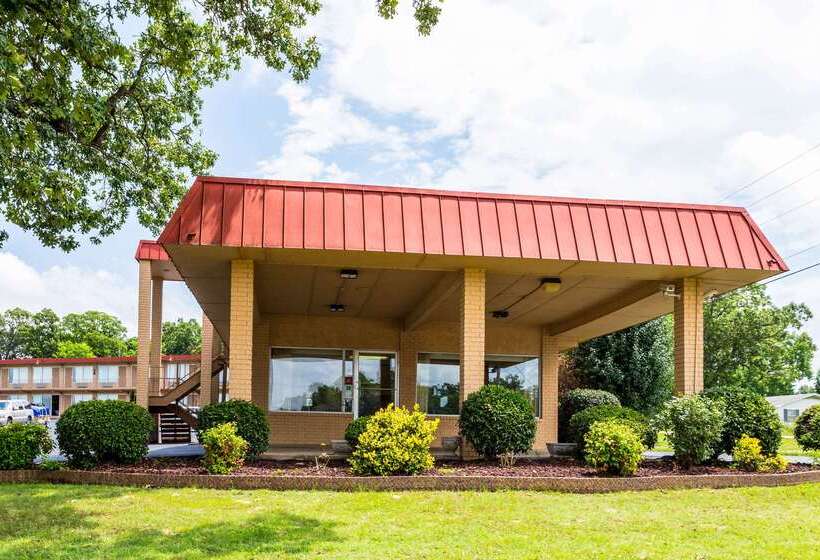 فندق Days Inn By Wyndham Batesville Ar