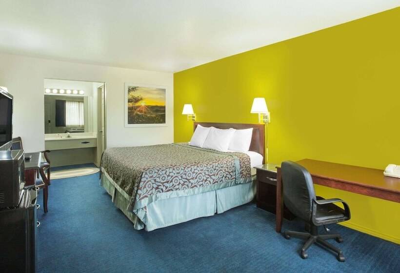 فندق Days Inn By Wyndham Delta