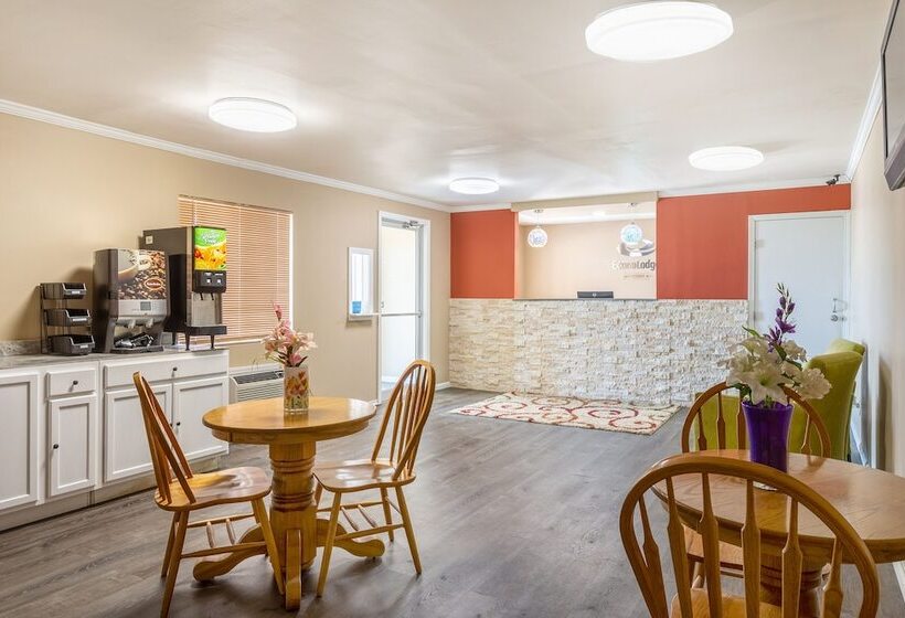 فندق Econo Lodge