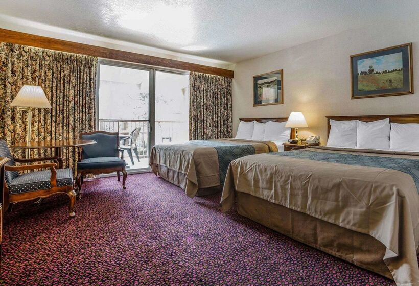 هتل Econo Lodge Near Reno Sparks Convention Center