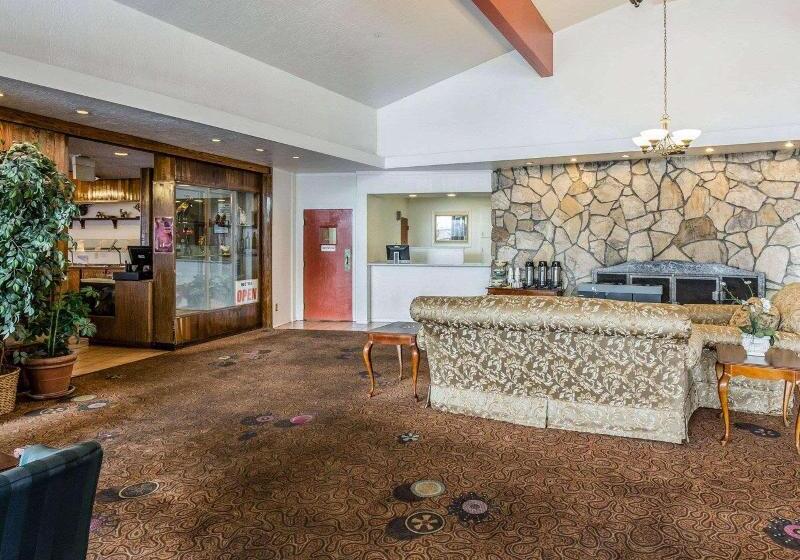 هتل Econo Lodge Near Reno Sparks Convention Center