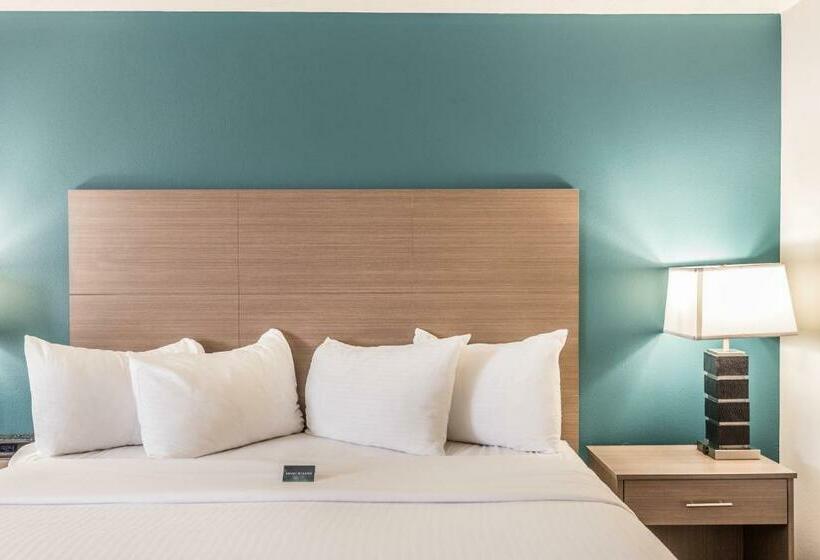 هتل Everspring Inn And Suites