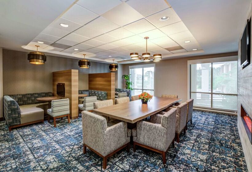 בית מלון כפרי Hilton Garden Inn Boston/waltham