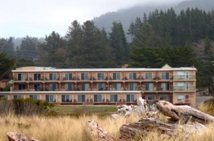 호텔 Beachcombers Inn