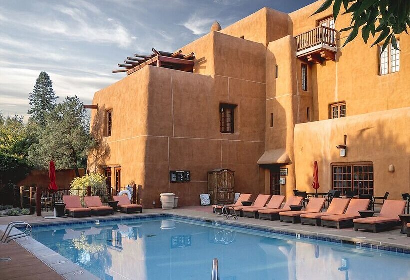 هتل Inn & Spa At Loretto