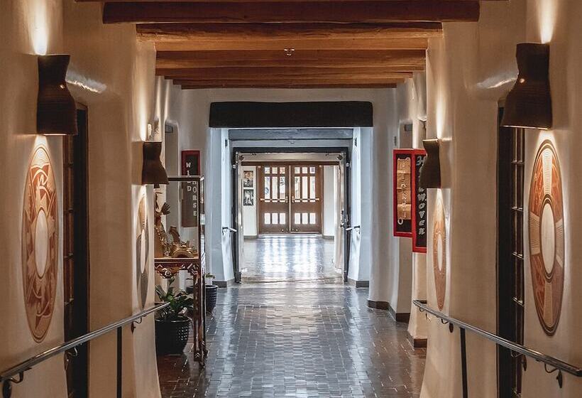 هتل Inn & Spa At Loretto