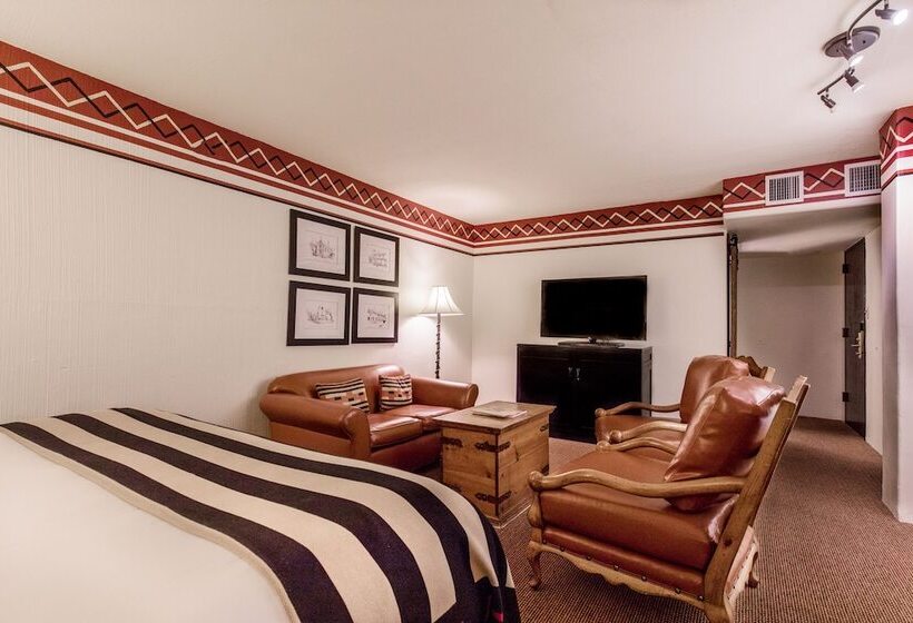 هتل Inn & Spa At Loretto