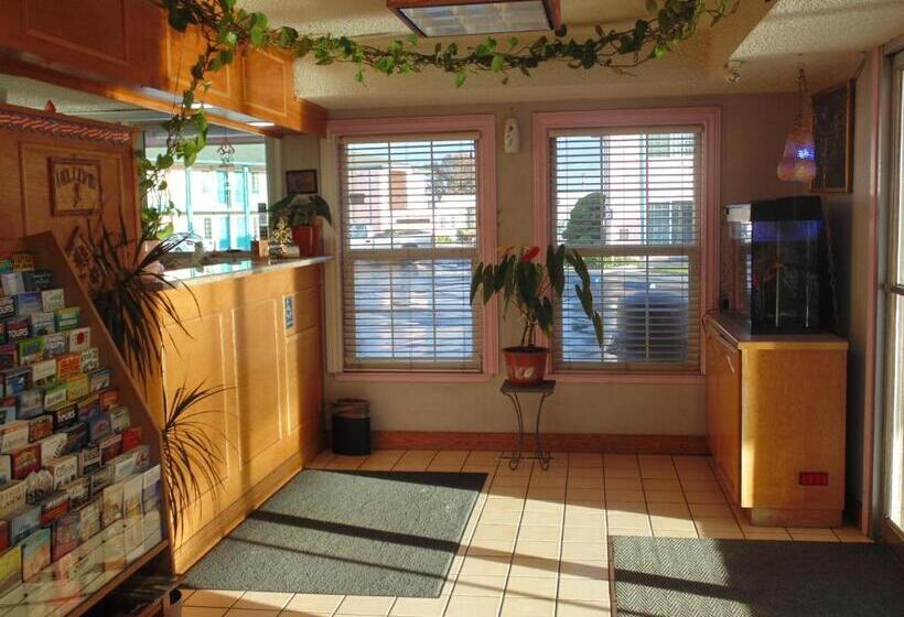 호텔 Inns Of California Salinas