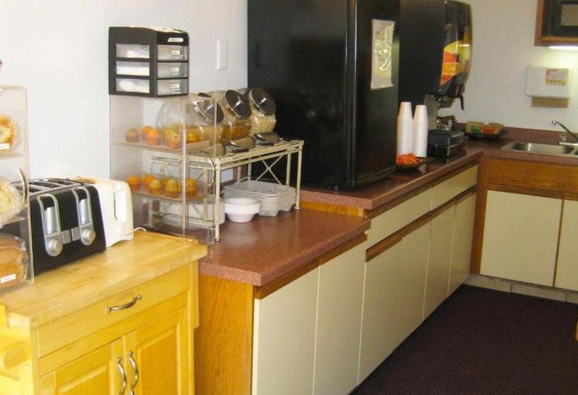 בית מלון כפרי Magnuson Copper Crown