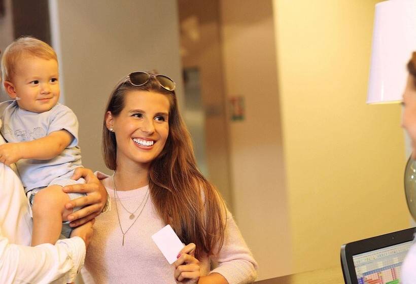 Magnuson Hotel Fowlerville