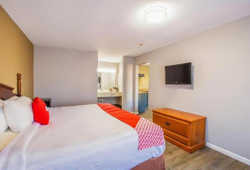 هتل Rodeway Inn & Suites