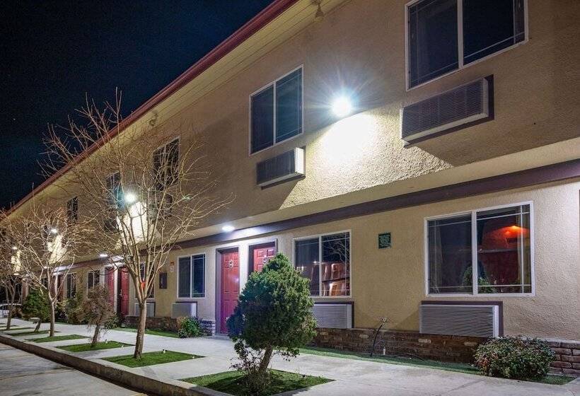 בית מלון כפרי Quality Inn Bishop Near Mammoth
