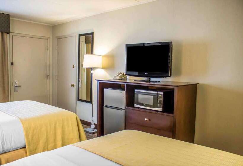 호텔 Quality Inn