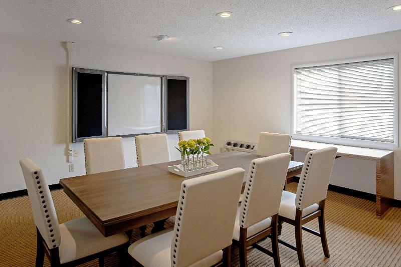 فندق Quality Inn Frontier At Us Hwy 30