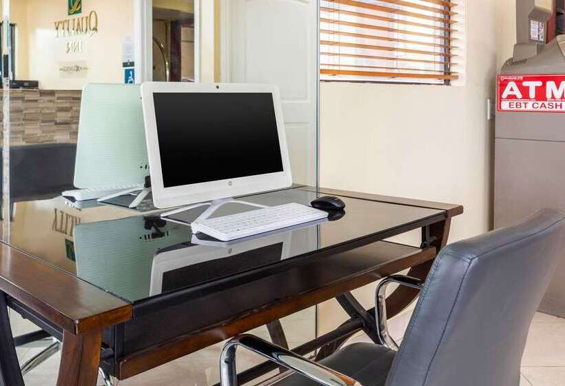 ホテル Quality Inn Lomita Los Angeles South Bay