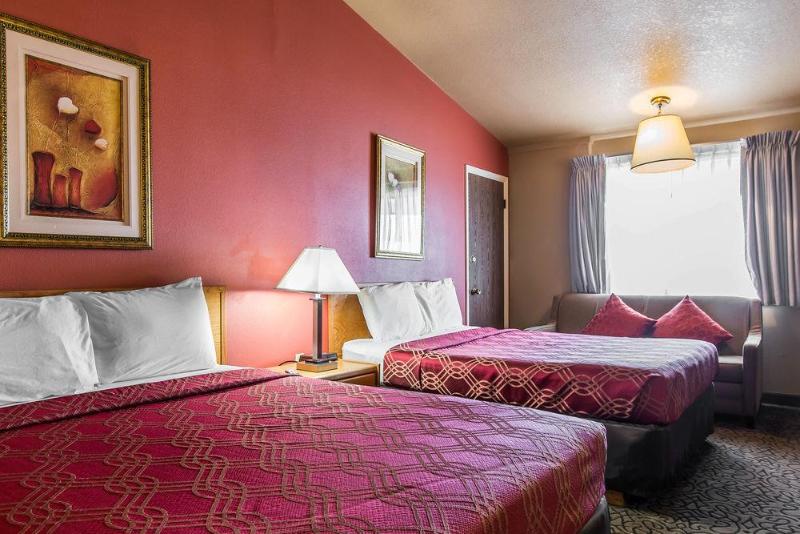 فندق Rodeway Inn