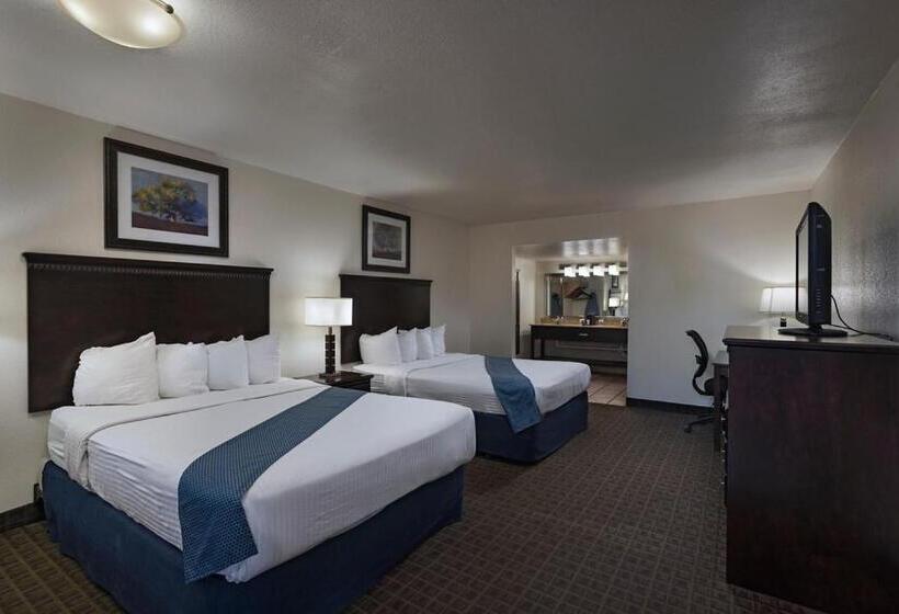 هتل Stevens Inn A Howard Johnson By Wyndham