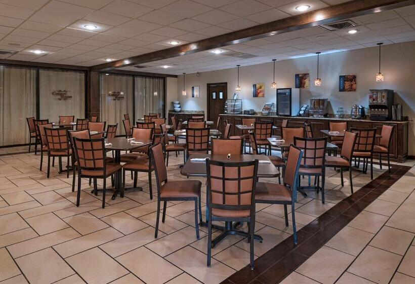 هتل Stevens Inn A Howard Johnson By Wyndham