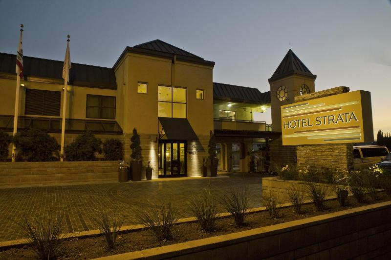 בית מלון כפרי Strata
