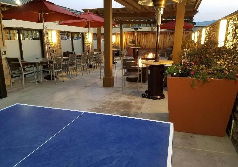 בית מלון כפרי Strata