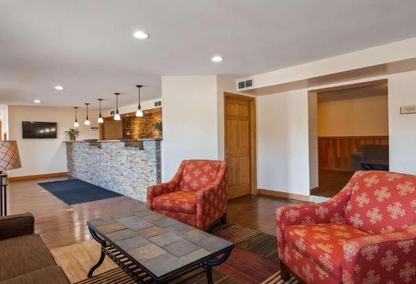 فندق Sturgis Lodge And Suites