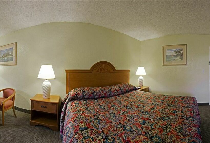 호텔 Super 8 Oceanside Marty's Valley Inn