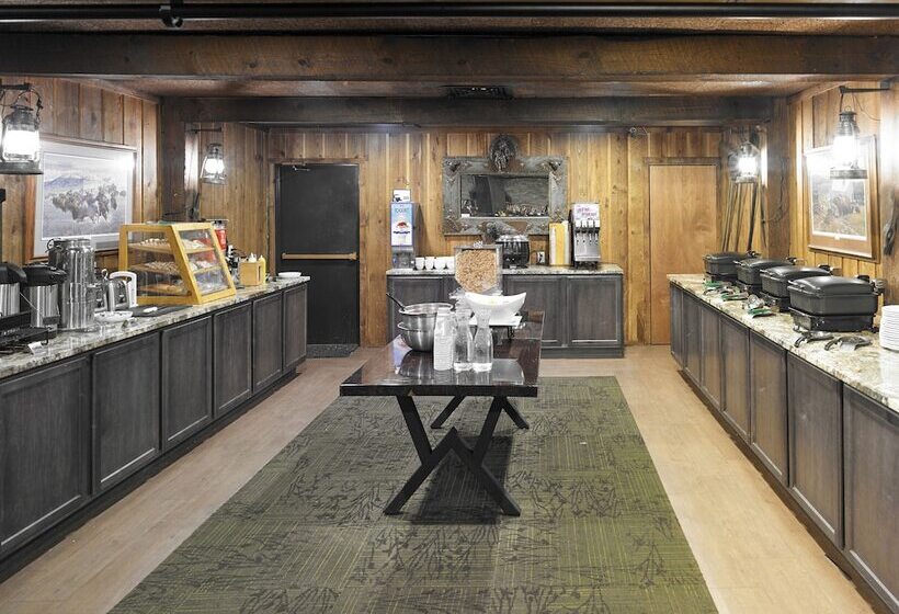 The Ridgeline Hotel At Yellowstone, Ascend Hotel Collection