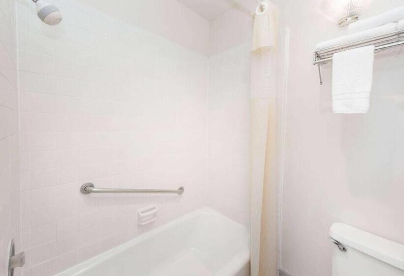 فندق على الطريق Days Inn By Wyndham Socorro