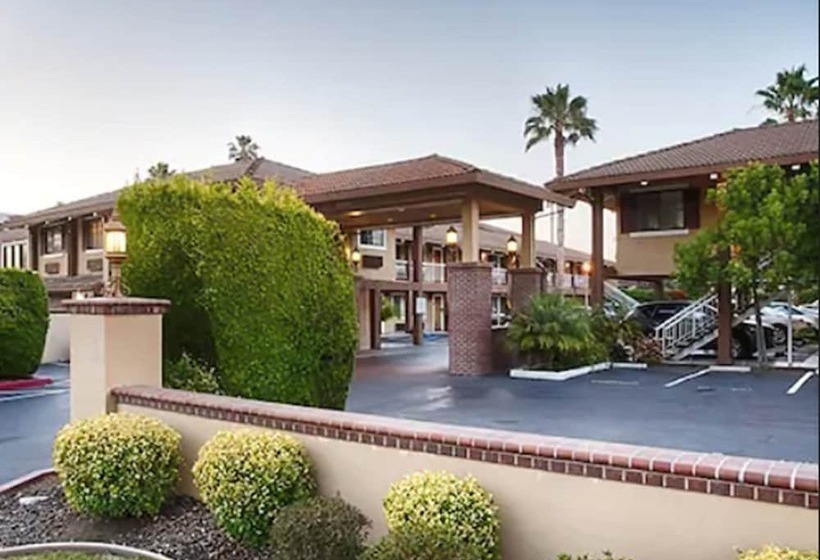 Surestay Plus Hotel By Best Western Mountain View