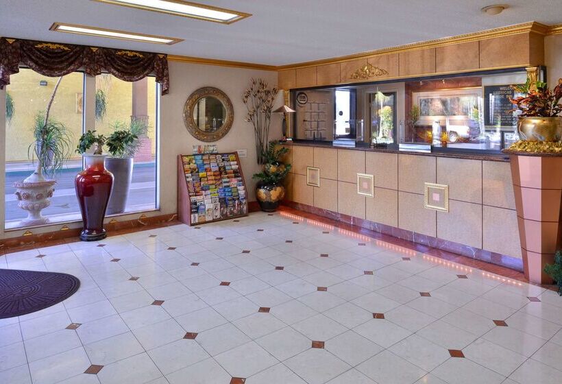 בית מלון כפרי Americas Best Value Inn & Suites Fontana