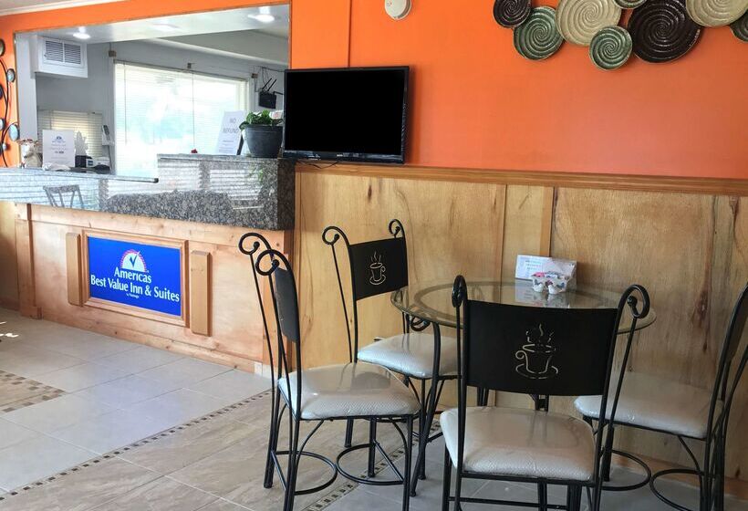 ホテル Americas Best Value Inn & Suites Macon At Sunset Dr