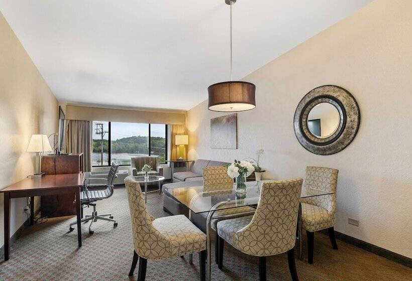 Antioch Hotel & Suites