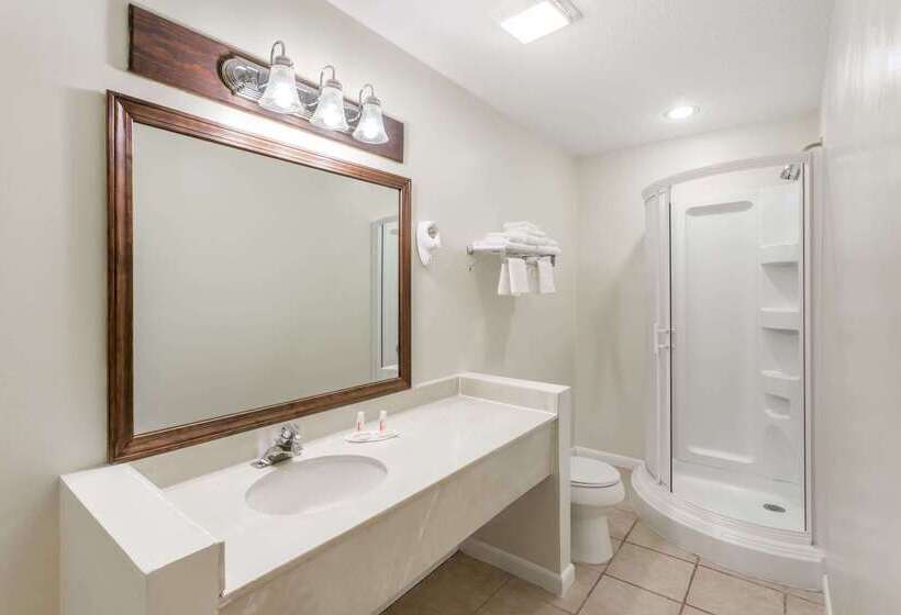 هتل Baymont By Wyndham Greensboro/coliseum