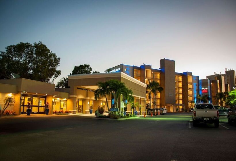 בית מלון כפרי Best Western Fort Myers Waterfront