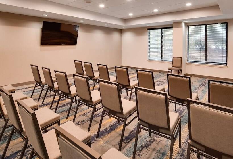هتل Best Western Plus Augusta North Inn & Suites
