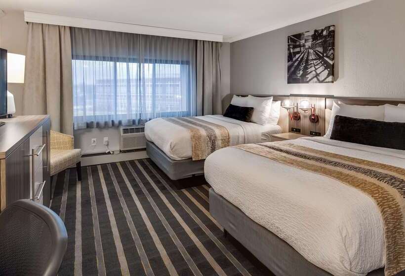 هتل Best Western Plus Milwaukee West