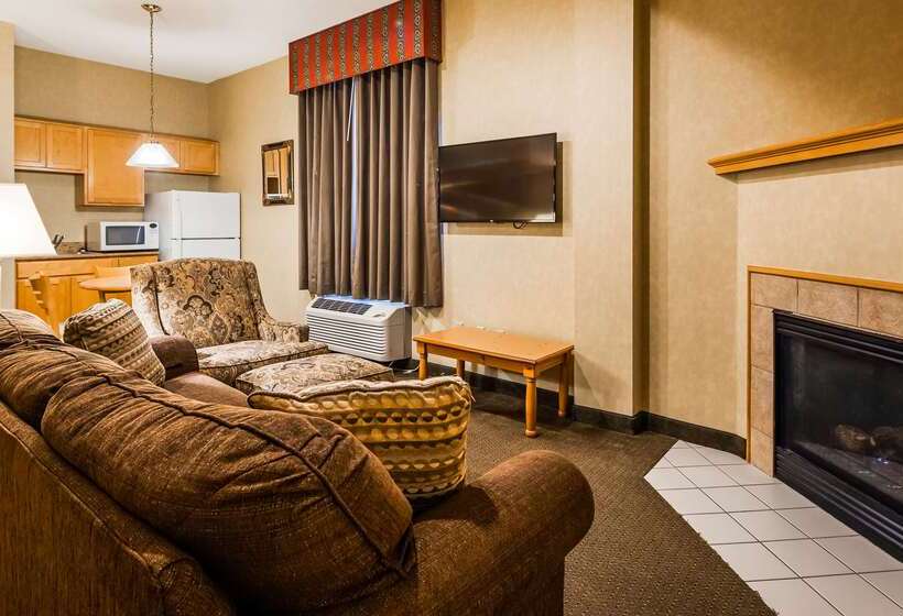 ホテル Best Western Plus Revere Inn & Suites