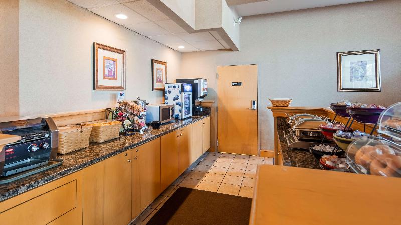 ホテル Best Western Plus Revere Inn & Suites