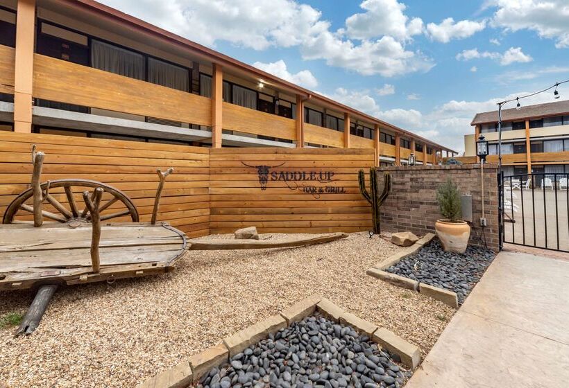 فندق Best Western Plus Saddleback Inn And Conference Center