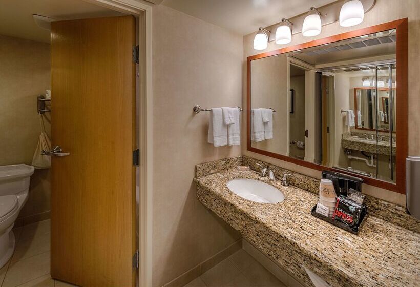 فندق Best Western Plus Silverdale Beach