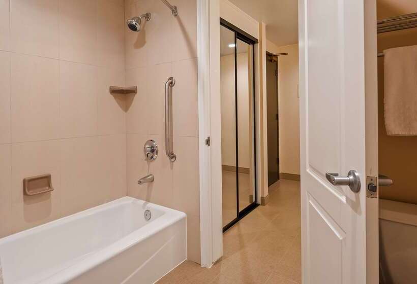 בית מלון כפרי Best Western Plus West Covina Inn