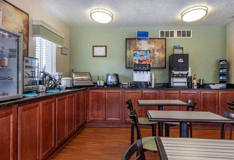 Отель Best Western Space Shuttle Inn