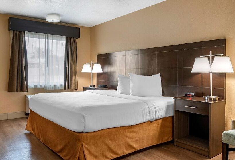 Отель Best Western Space Shuttle Inn