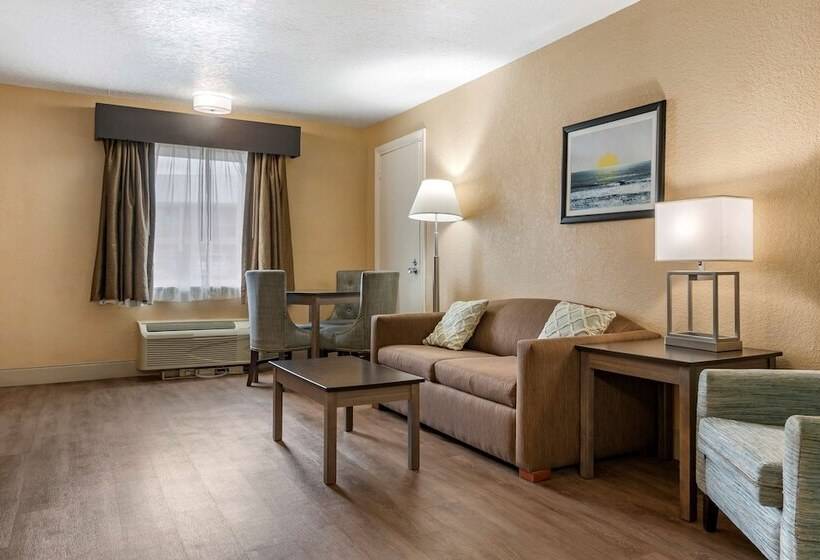 Отель Best Western Space Shuttle Inn